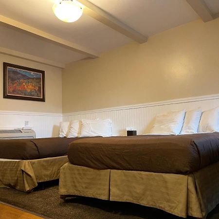 Western Star Inn Rifle Bagian luar foto