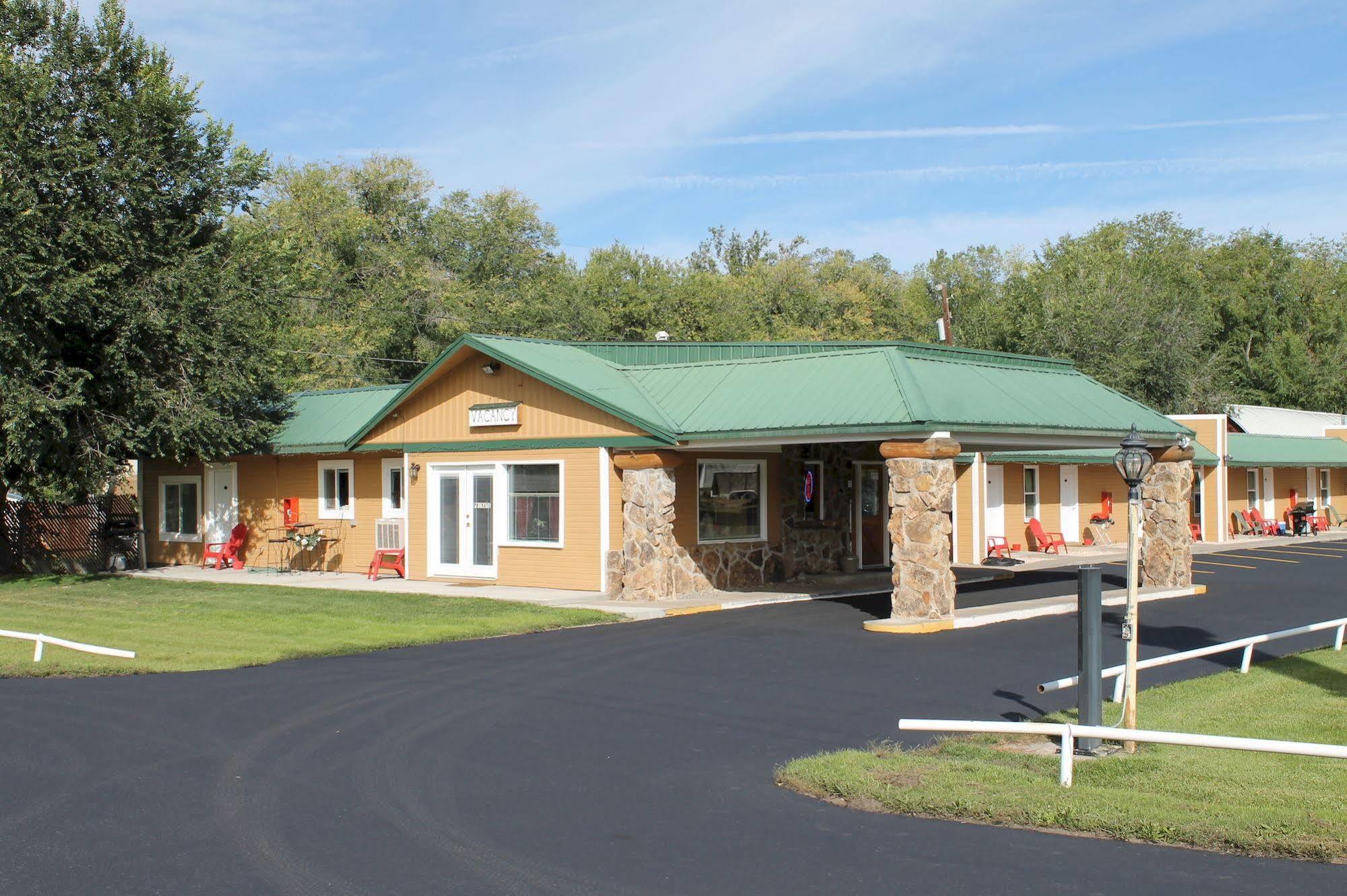 Western Star Inn Rifle Bagian luar foto