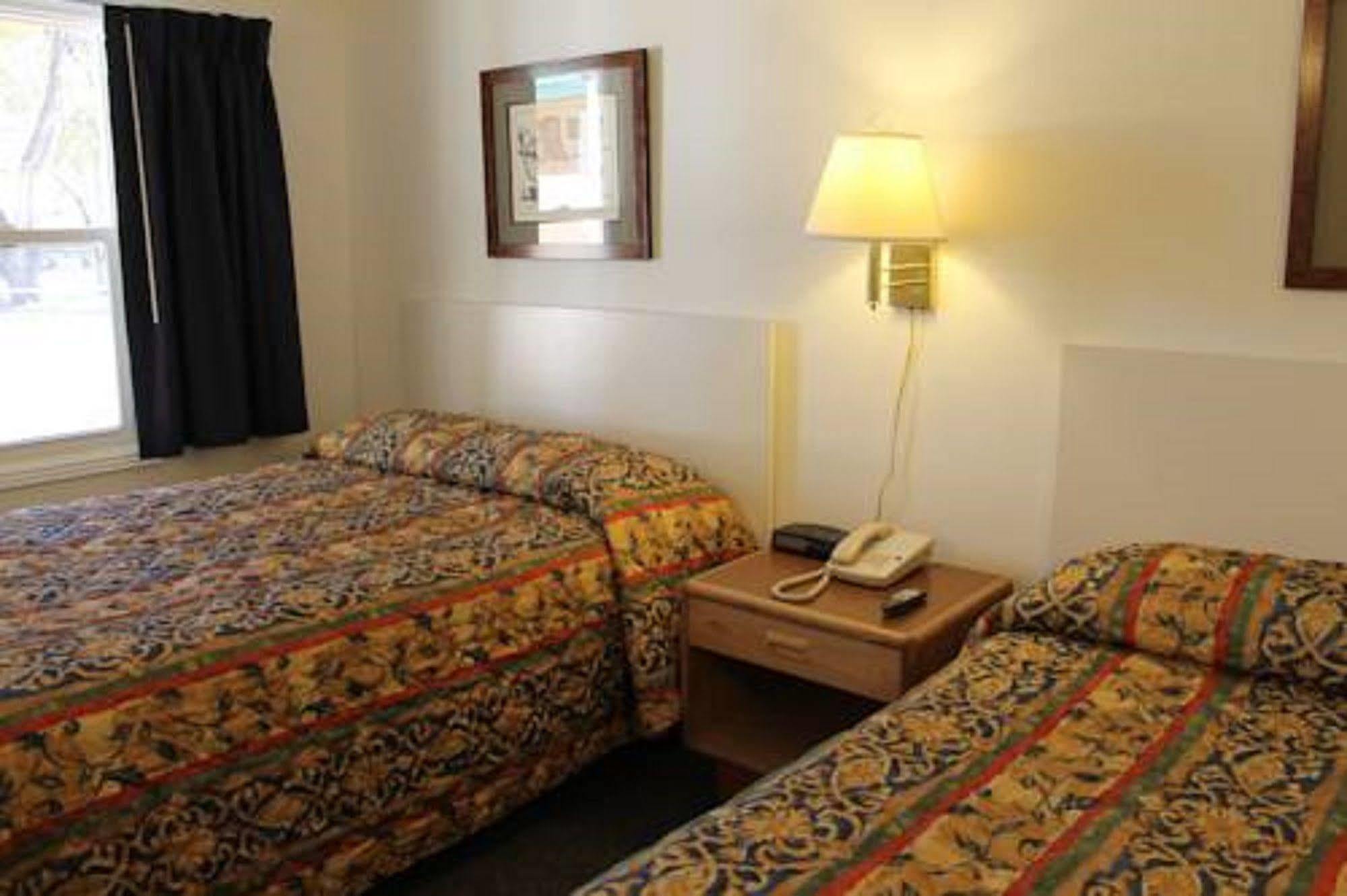Western Star Inn Rifle Bagian luar foto